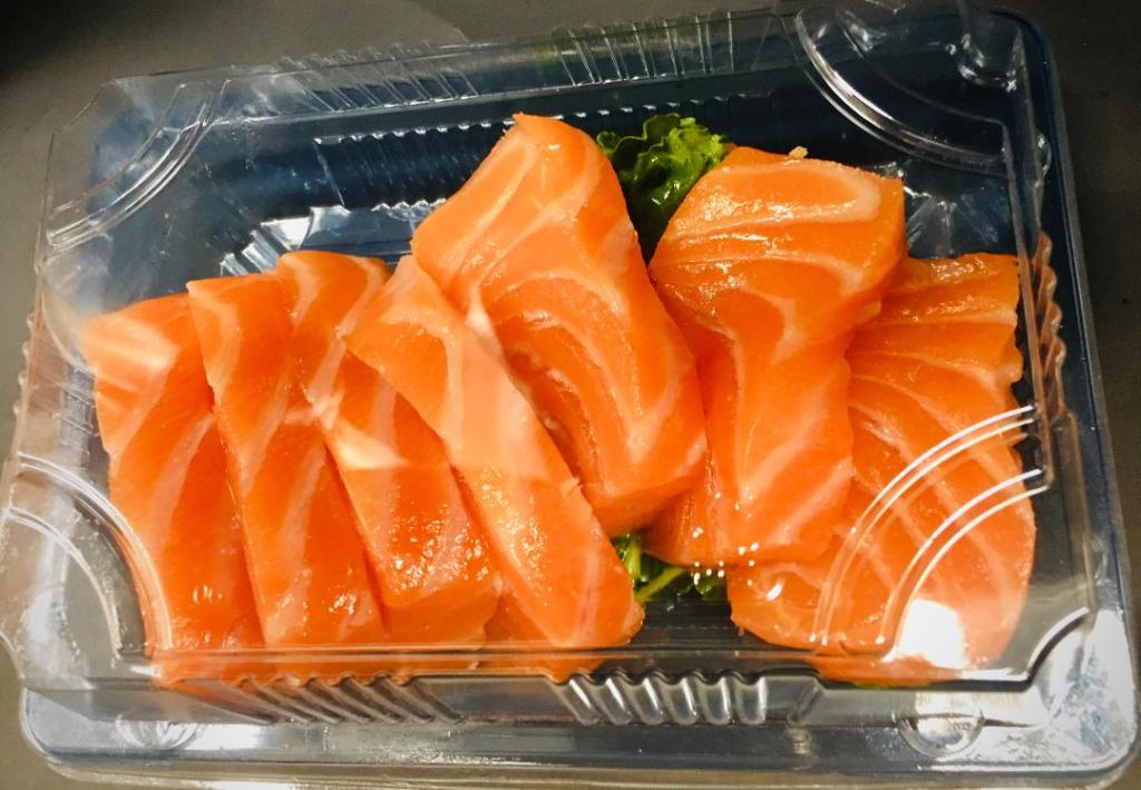 Fresh sashimi platter at Yu Sushi Richmond Hill